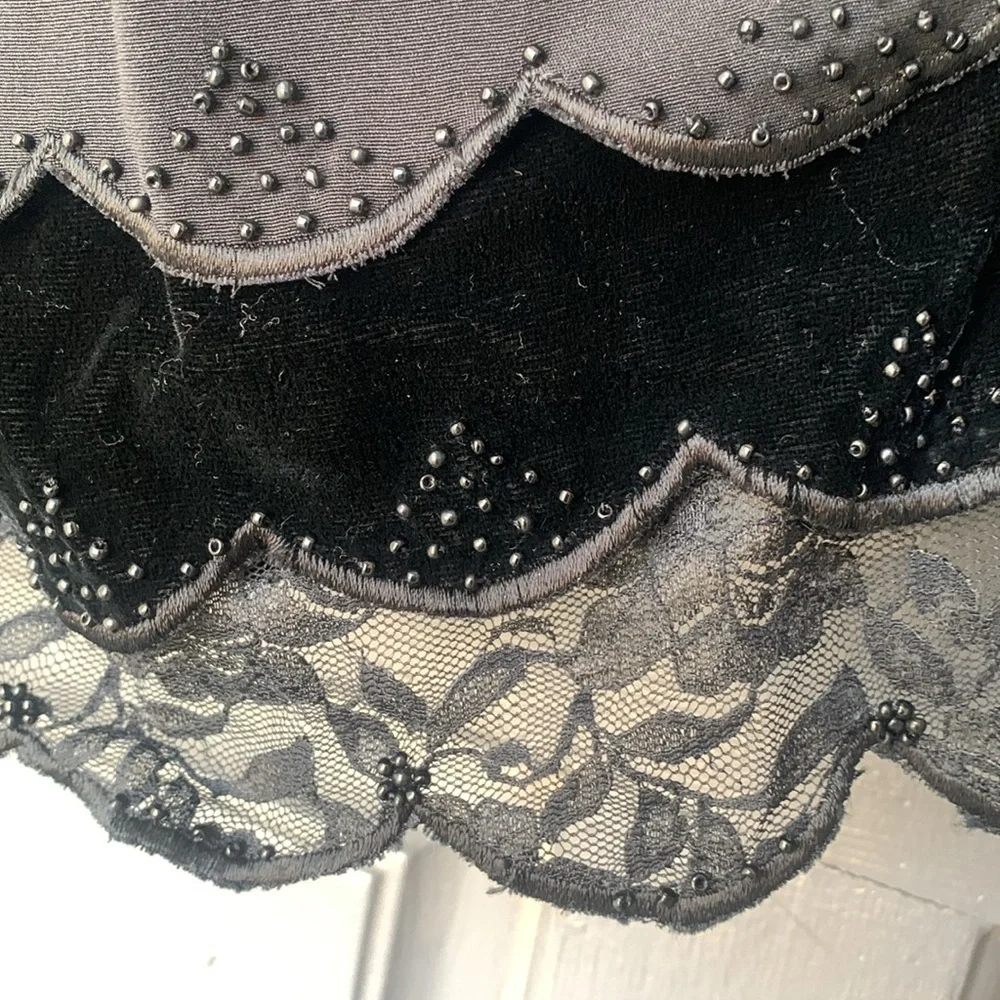 NWT Sherrie Bloom- Chetta B 75% Silk beaded